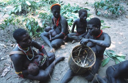 Jarawas women and men, who seem to live in harmony and be on